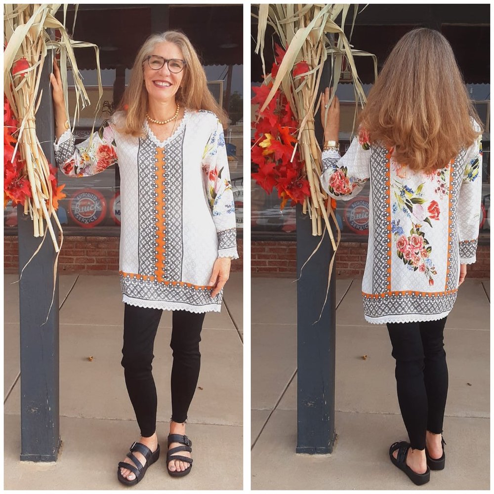 NWT Gorgeous Floral Print Silky Long Sleeve Tunic